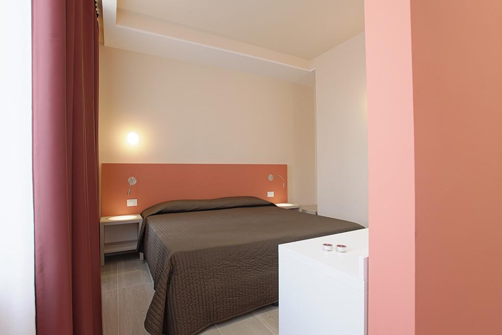 Hotel Agrigento Home Стая снимка